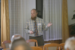 Eduard Koči prezentoval edičnú činnosť Slovenskej ústrednej hvezdárne v Hurbanove. (Foto: Pavol Rapavý)