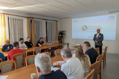 Účastníkov konferencie privítal Rudolf Gális, predseda SAS pri SAV (Foto: Ľubomír Hambálek)