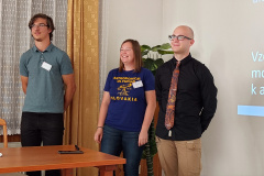 Radovan Lascsák, Jana Švrčková a Samuel Amrich počas prezentácie "Astronomickej olympiády" (Foto: Rudolf Gális)